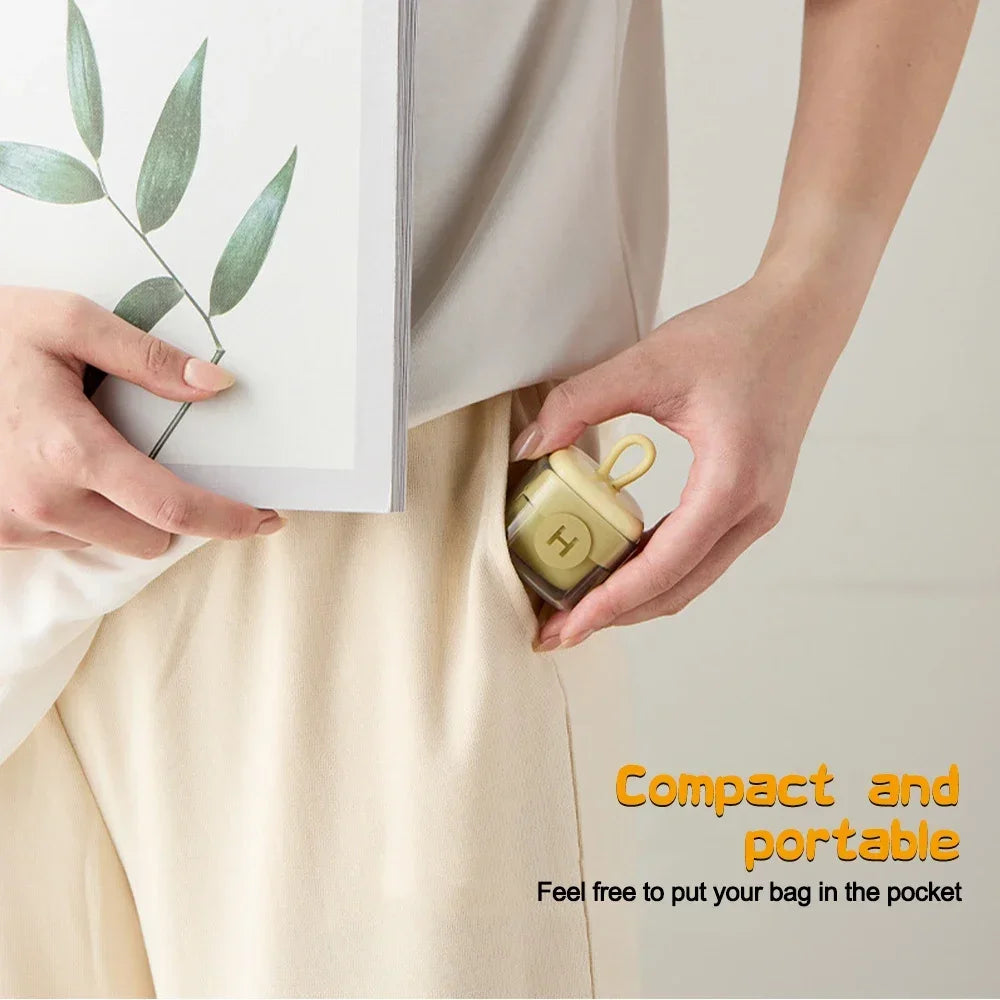 Mini Lint Banish Roller 💎 Simple, Elegant, Portable, Reusable.
